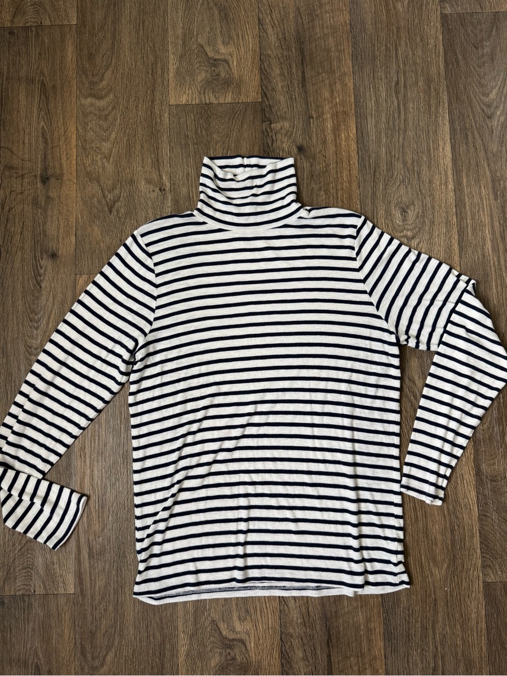 Aerie Real Soft White Blue Striped Turtleneck Long Sleeve Knit Pullover XL